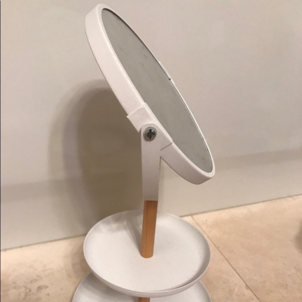 Urban Outfitter Jewelry Mirror Stand